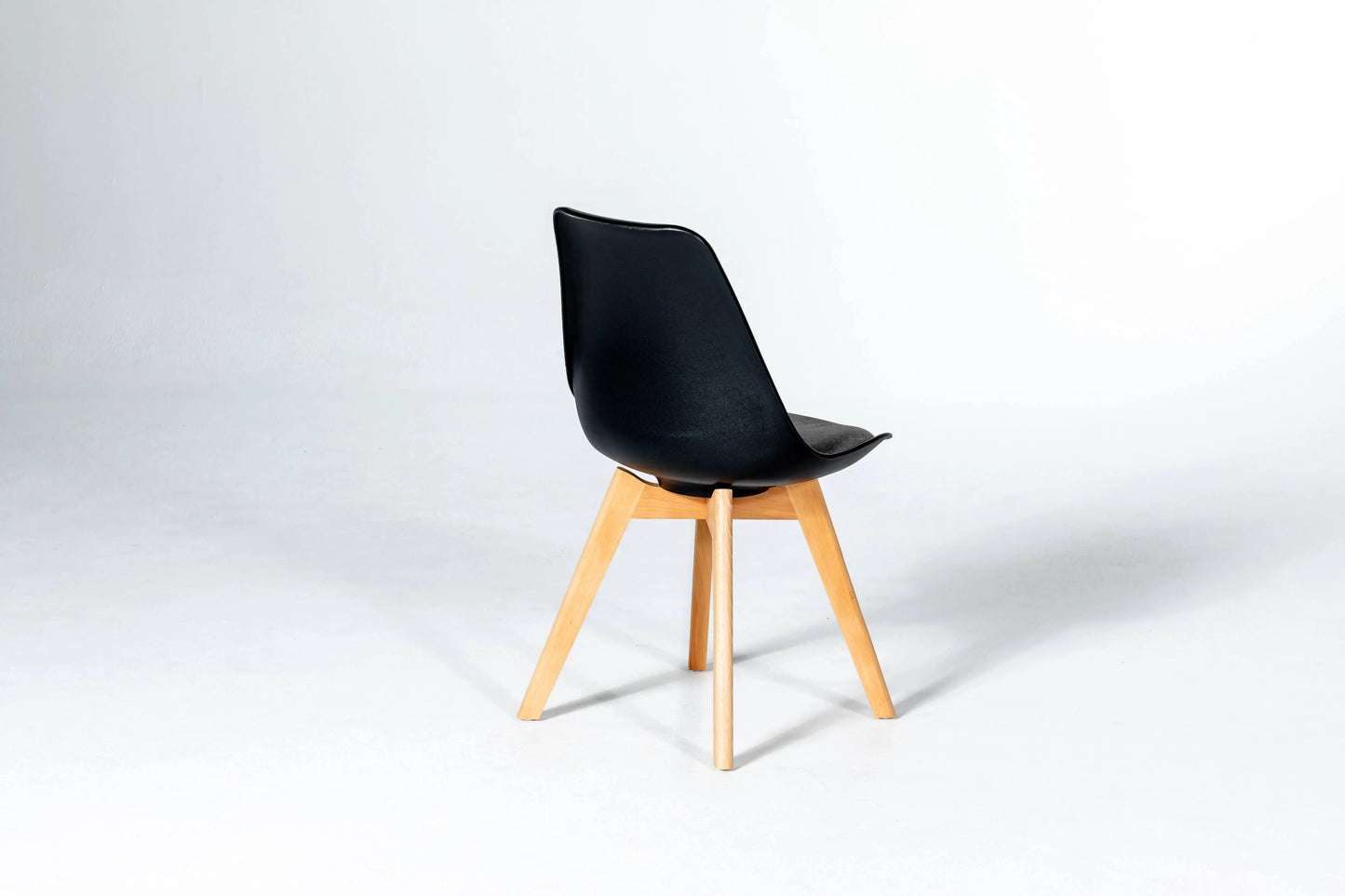 Virgo Chair (Black)